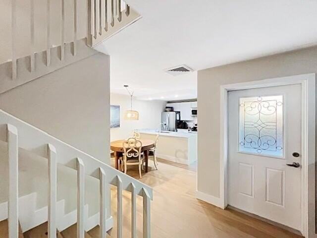 3025 30th Ct - Photo 2 of 17