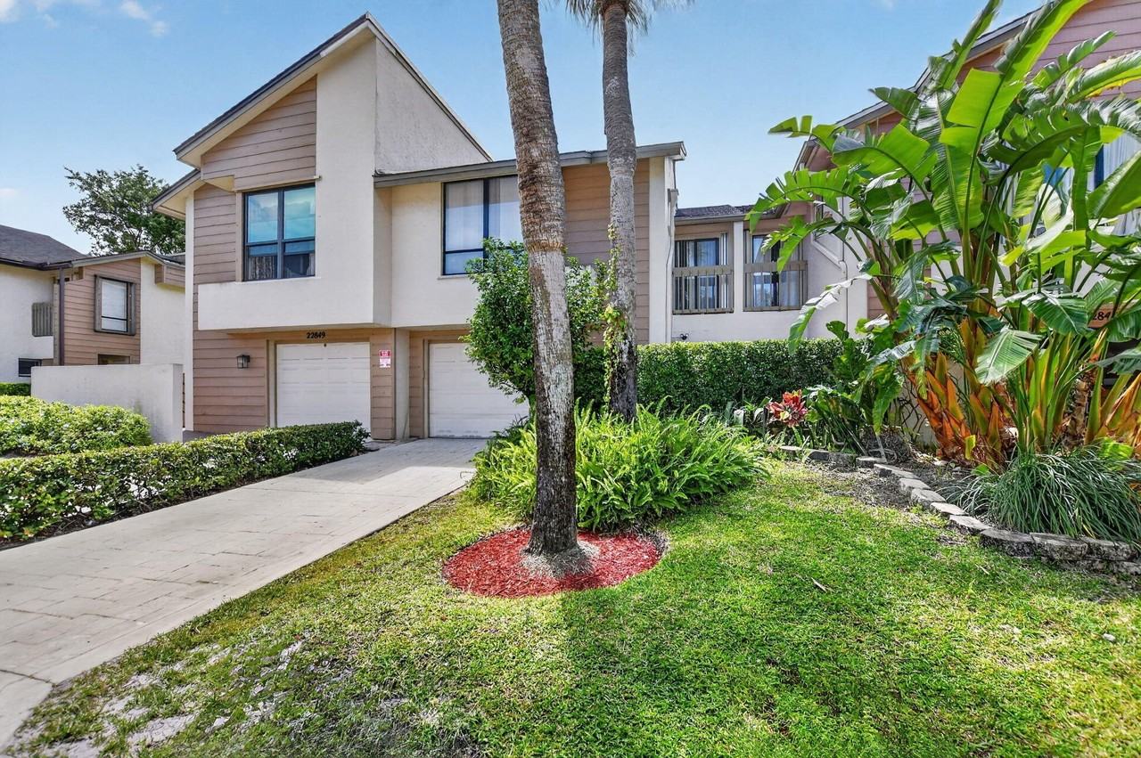 22847 Ironwedge Dr - Photo 2 of 36