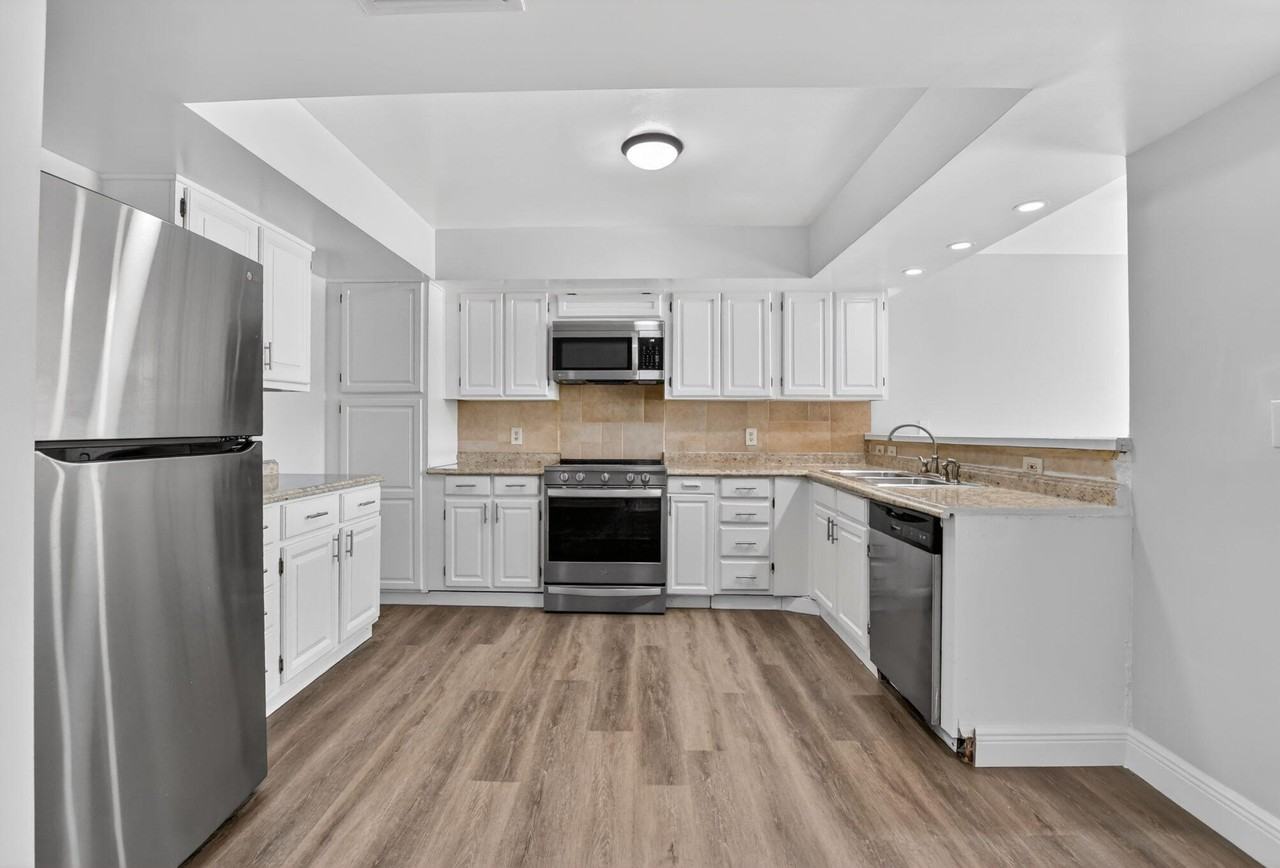 22847 Ironwedge Dr - Photo 6 of 36