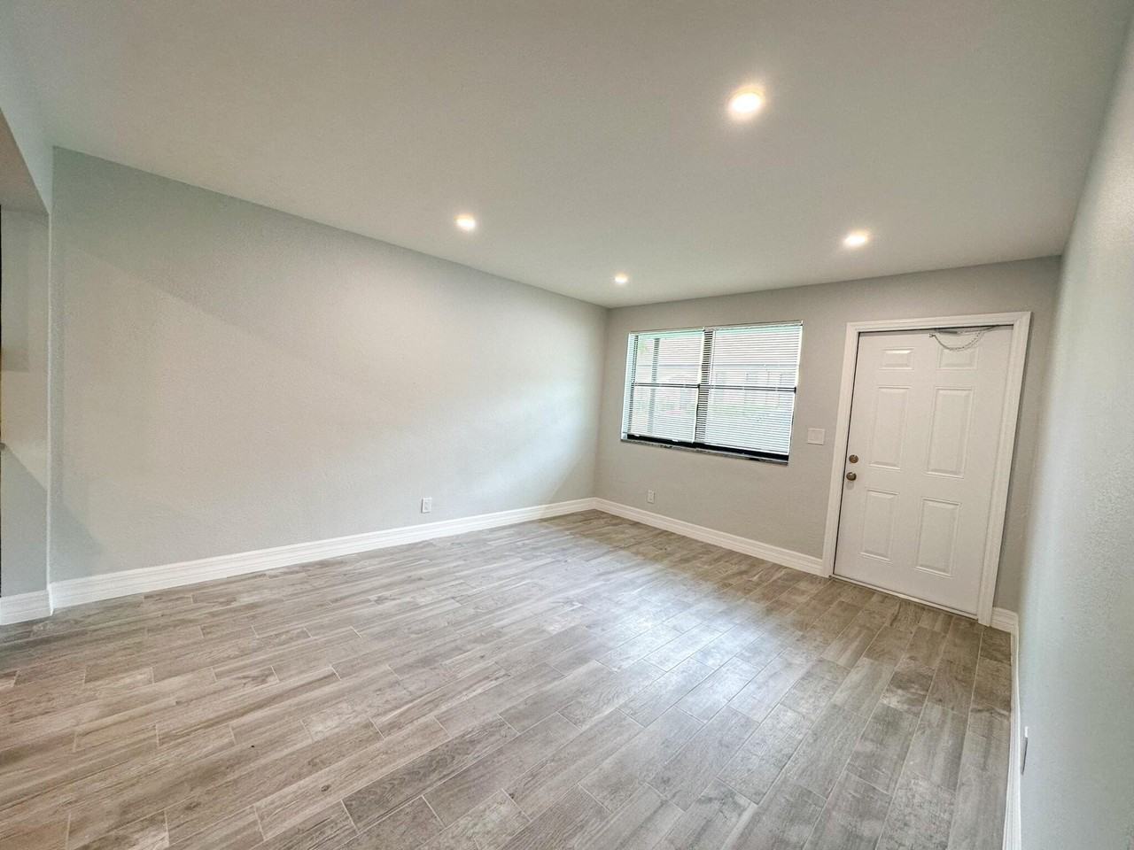 1319 Douglass Ave #102 - Photo 6 of 24