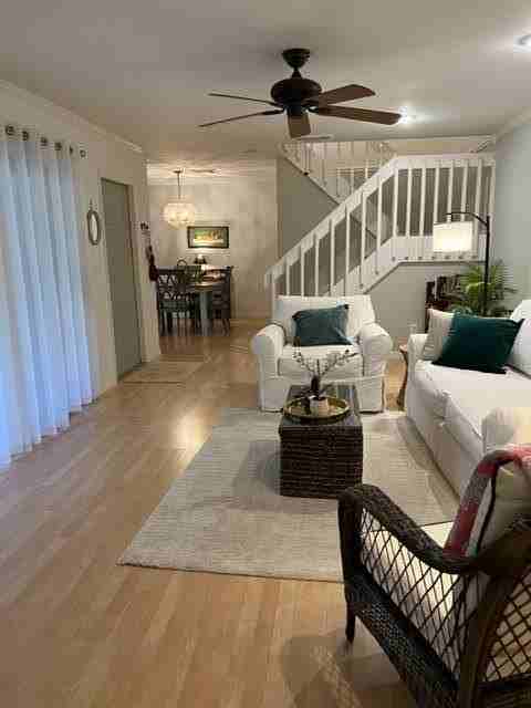 301 Se Castle Ct - Photo 4 of 24