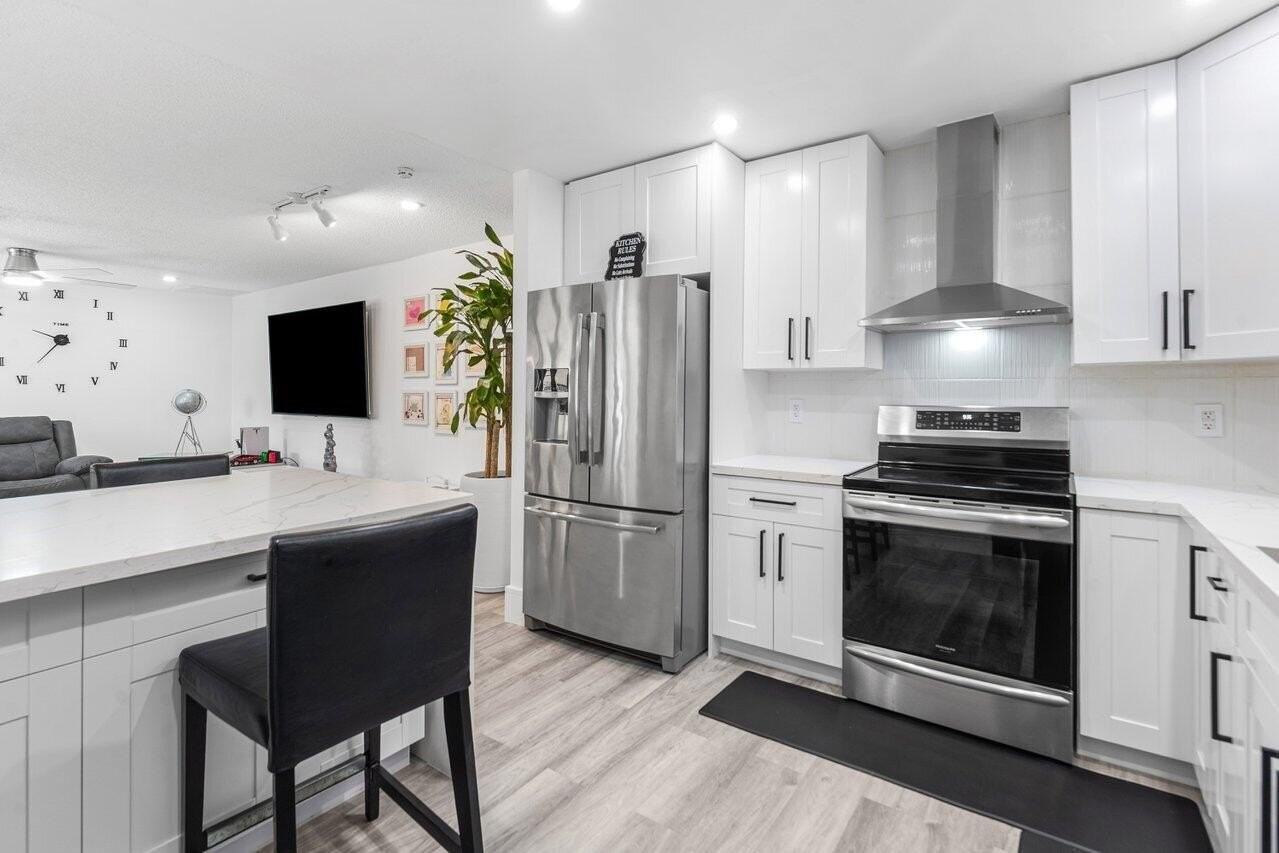 8014 Ambach Way - Photo 4 of 20