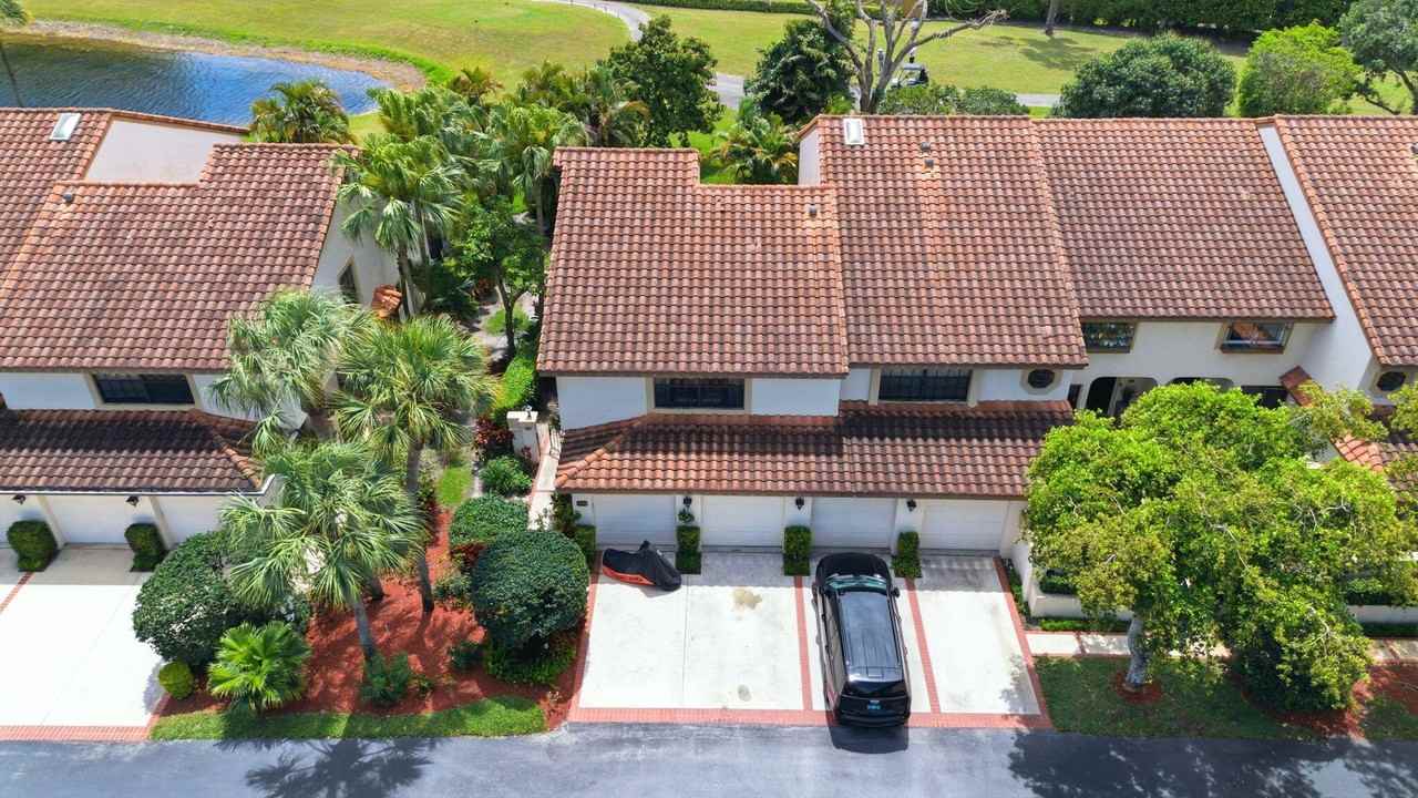 7798 La Mirada Dr - Photo 4 of 49