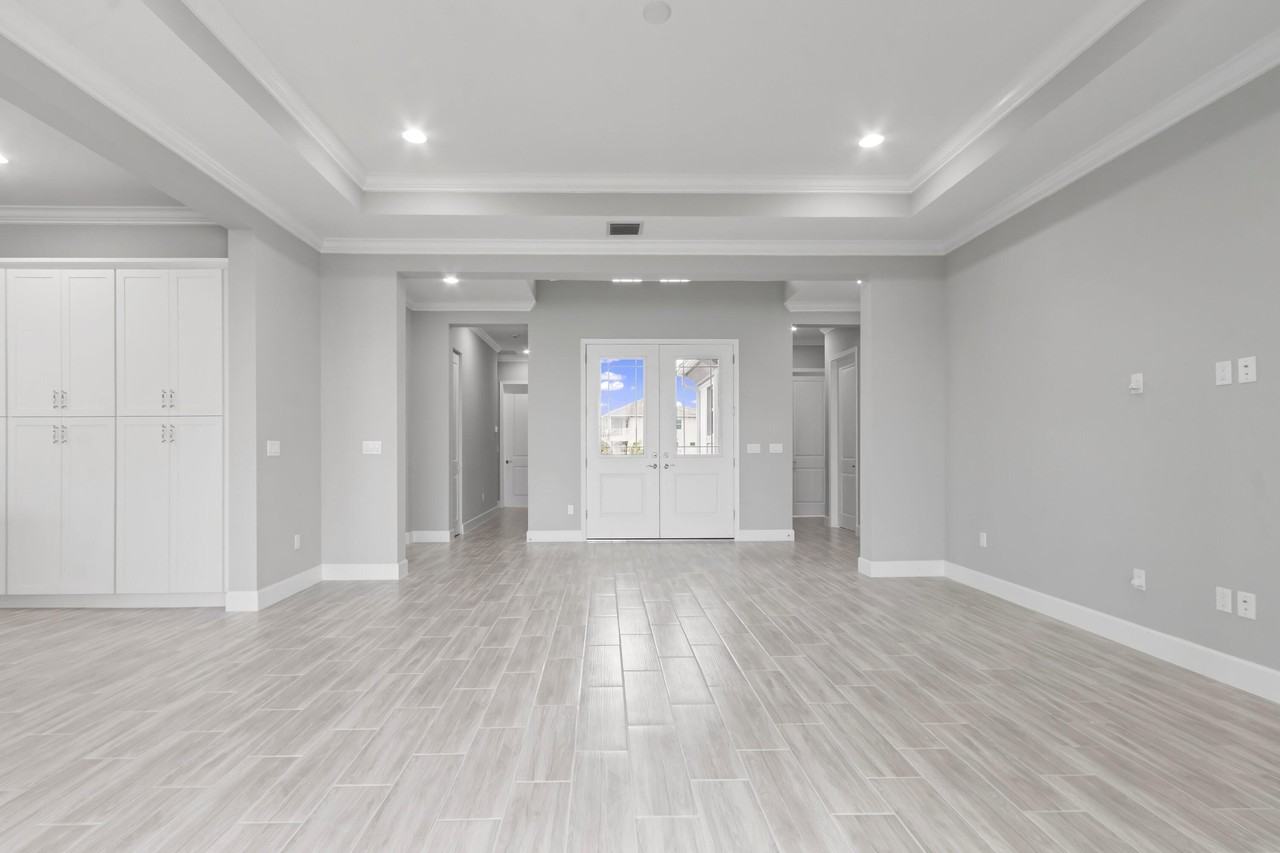 5182 Liberty Ln - Photo 6 of 50