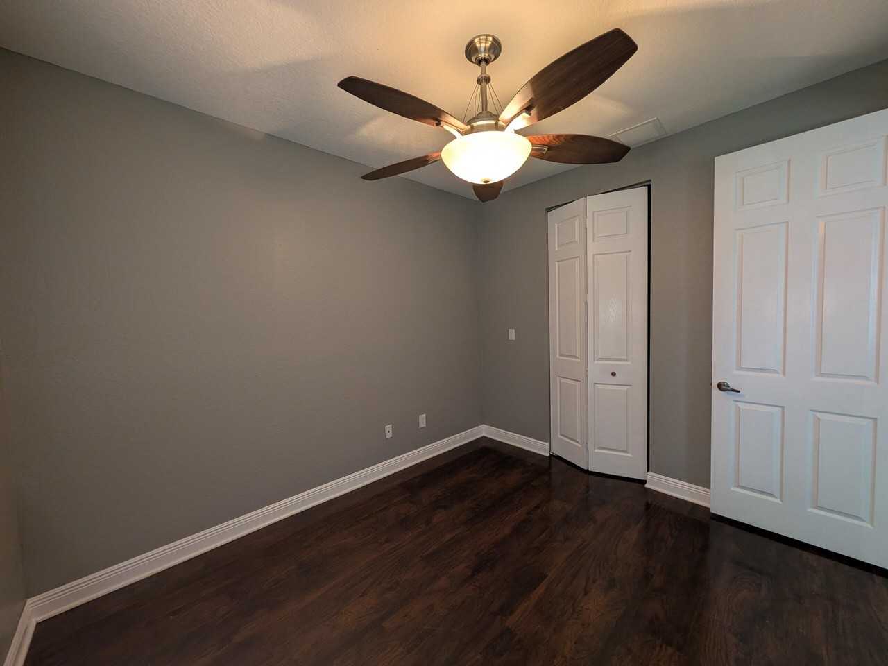 2851 W Prospect Rd #701 - Photo 7 of 41