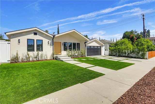 12509 Emelita St - Photo 3 of 8