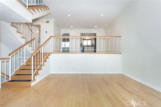 5353 Corteen Pl - Photo 5 of 8