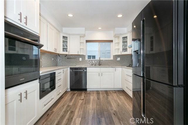 5353 Corteen Pl - Photo 7 of 8