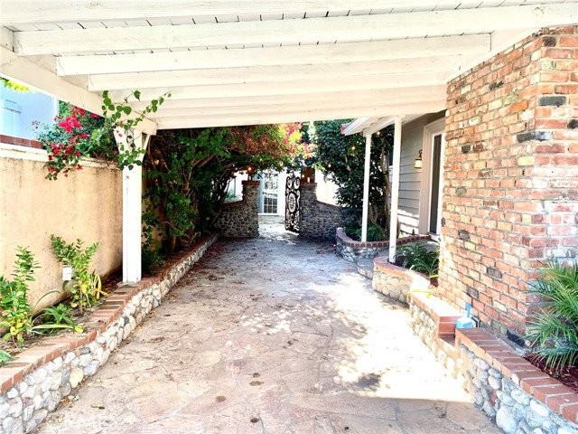 12720 Sarah St - Photo 2 of 8