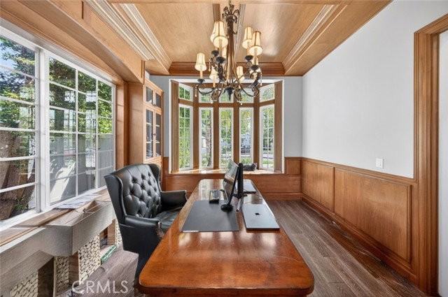 4533 Farmdale Ave - Photo 3 of 6