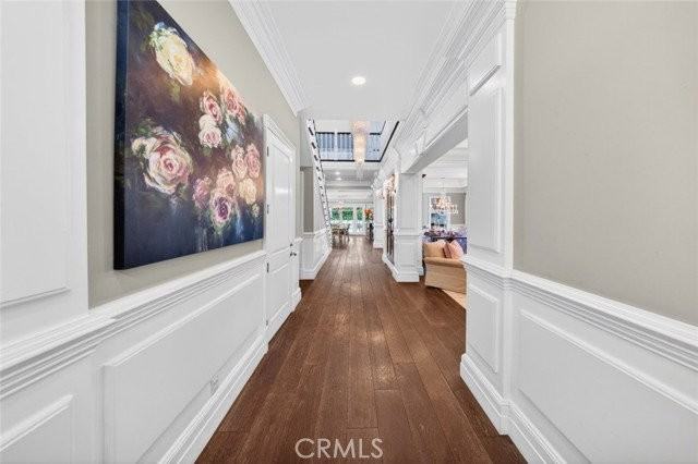 4533 Farmdale Ave - Photo 4 of 6