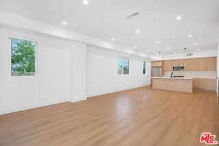 5248 Auckland Ave - Photo 5 of 8