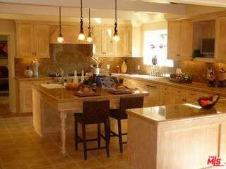 3920 Van Noord Ave - Photo 4 of 8