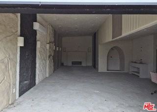 10835 Magnolia Blvd - Photo 2 of 8