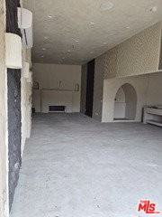 10835 Magnolia Blvd - Photo 5 of 8