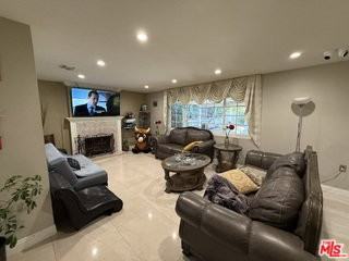 12623 Jolette Ave - Photo 3 of 4