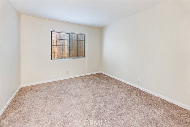 5546 Mclennan Ave - Photo 6 of 8