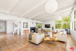 19783 Valley View Dr - Photo 3 of 8