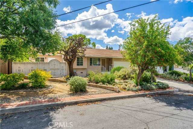 3654 Urquidez Ave - Photo 2 of 8