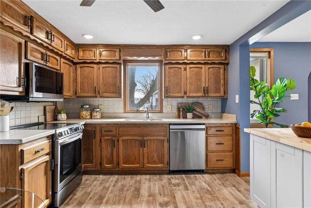 500 E 1st St - Photo 5 of 17