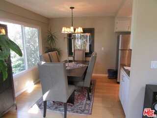 1127 12th St #301 - Photo 2 of 7