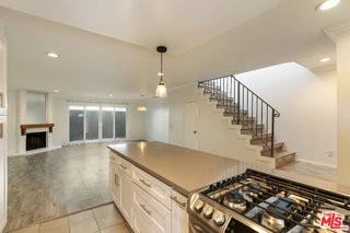 1837 11th St #3 - Photo 7 of 8