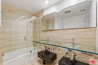 1230 Princeton St #9 - Photo 4 of 8