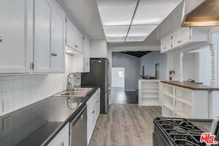 4905 Coolidge Ave - Photo 6 of 8