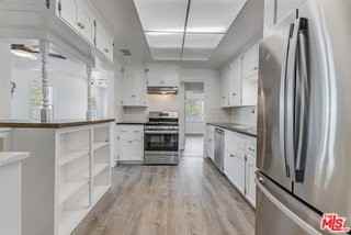 4905 Coolidge Ave - Photo 7 of 8