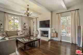 1332 Comstock Ave - Photo 5 of 8