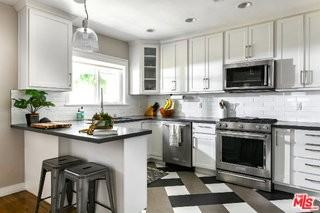 3977 Berryman Ave - Photo 6 of 8