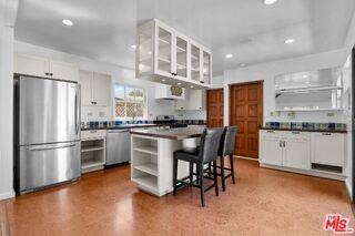 2411 Castle Heights Ave - Photo 2 of 8