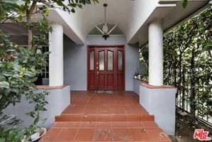 featured image of 7764 Fountain Ave