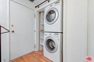 832 Palm Ave #305 - Photo 4 of 8