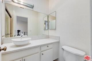 832 Palm Ave #305 - Photo 7 of 8