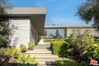 1166 Angelo Dr - Photo 4 of 8