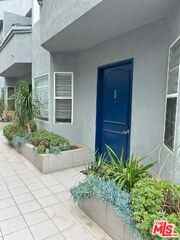 7916 Blackburn Ave #1 - Photo 3 of 8