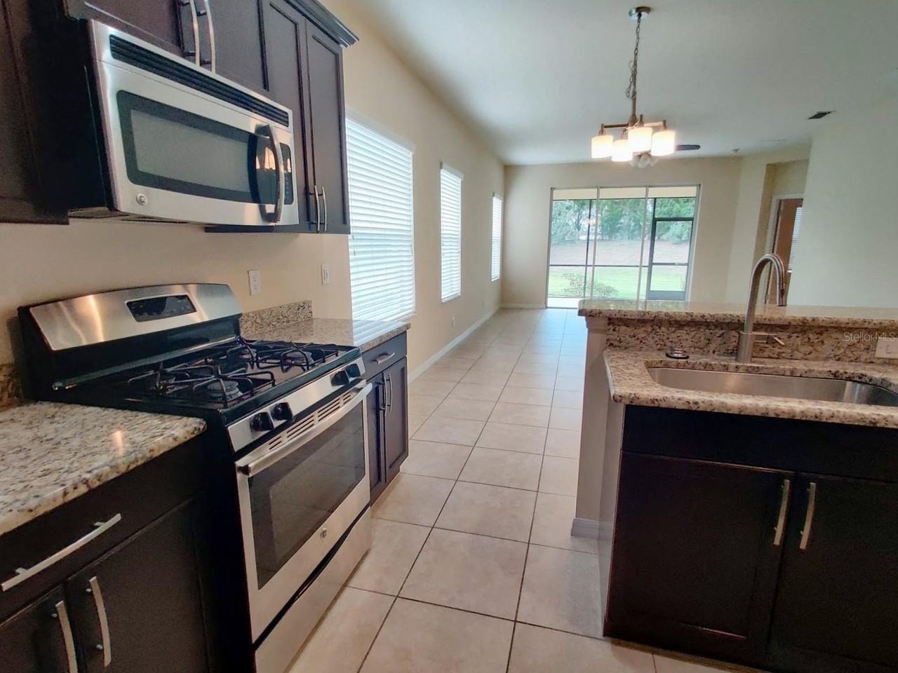 12256 Longview Lake Cir - Photo 7 of 35