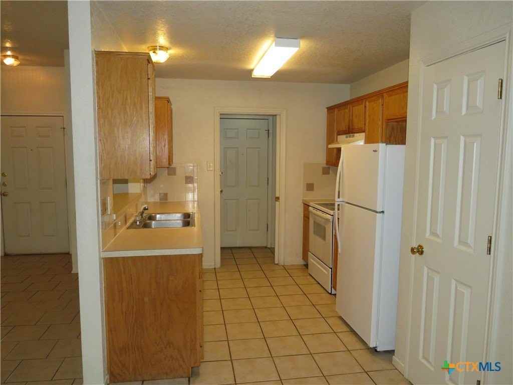 2609 Lucille Dr #A - Photo 3 of 19