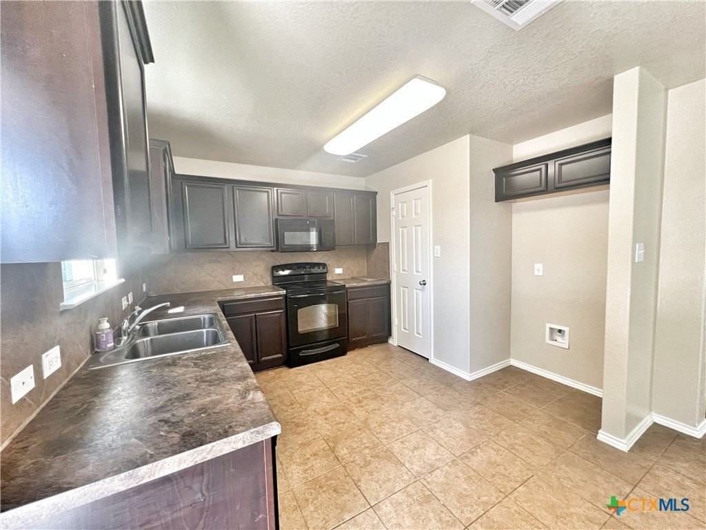 655 Tom Kemp Dr - Photo 5 of 29