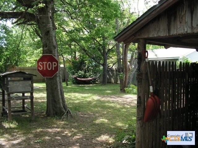 624 Live Fls - Photo 3 of 9