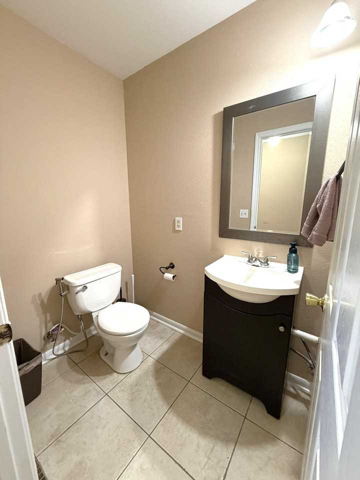 514 Teal Ln - Photo 3 of 28