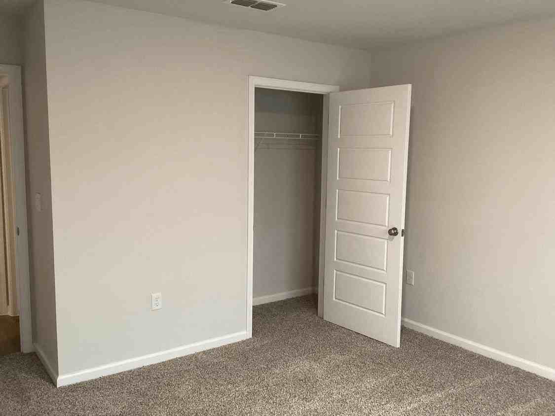 4057 Brownstone Way - Photo 6 of 11