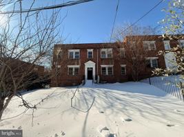 featured image of 2621 30th St Se #4