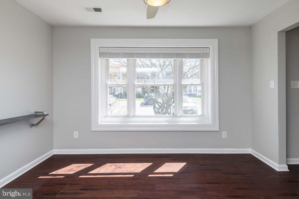 3206 Emerald Pl - Photo 4 of 27