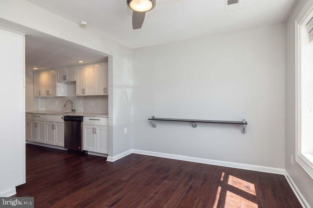 3206 Emerald Pl - Photo 6 of 27