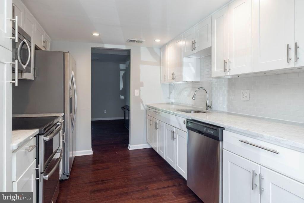 3206 Emerald Pl - Photo 7 of 27