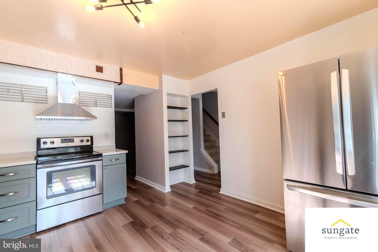 12 Daria Ct - Photo 4 of 40