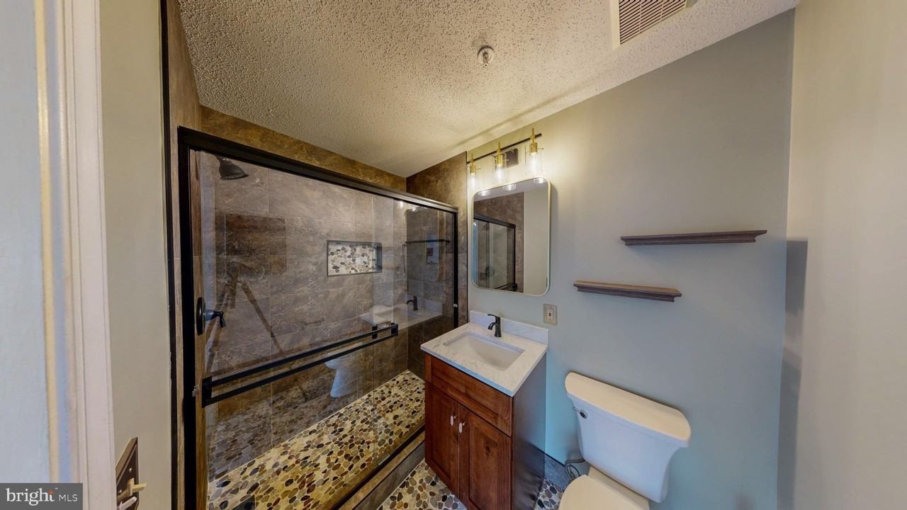 2806 Clear Shot Dr #3 - Photo 6 of 14