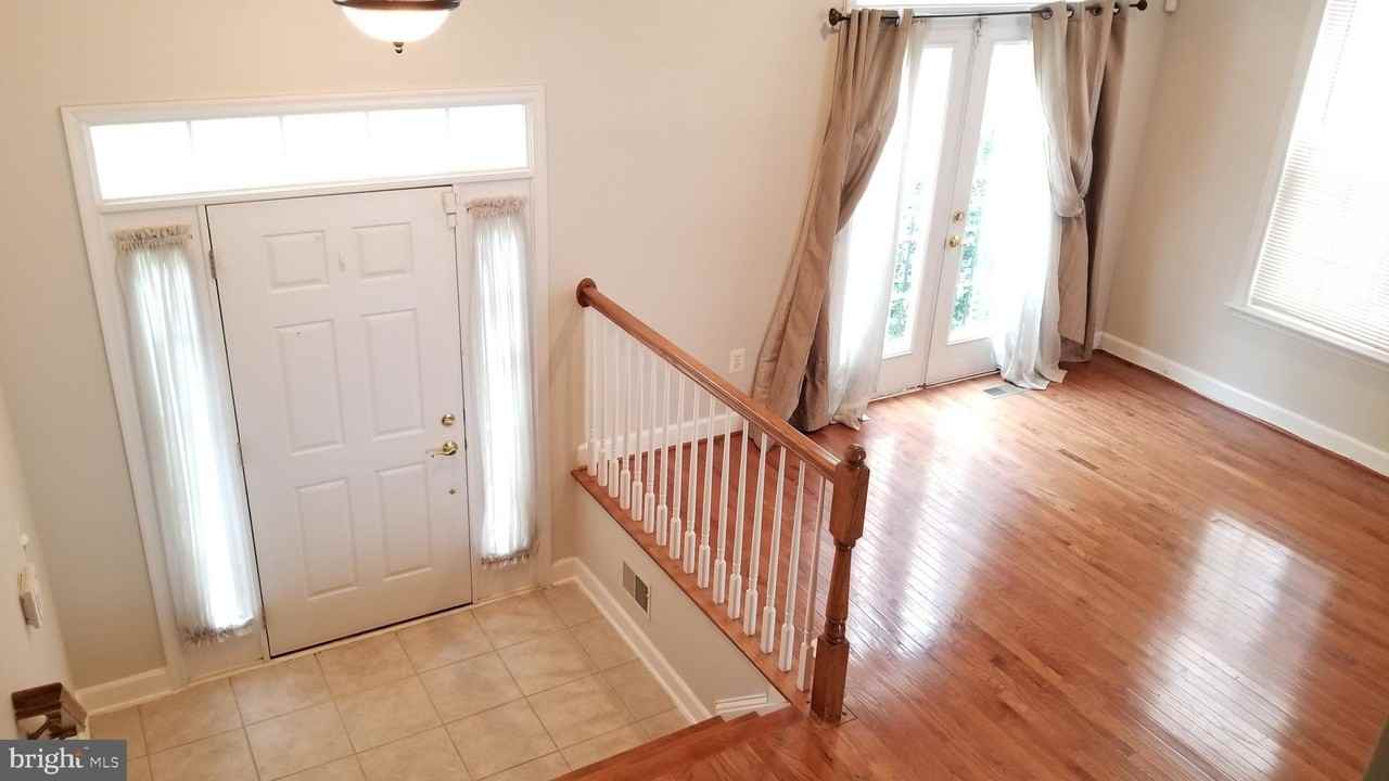 523 Pelican Ave - Photo 4 of 35